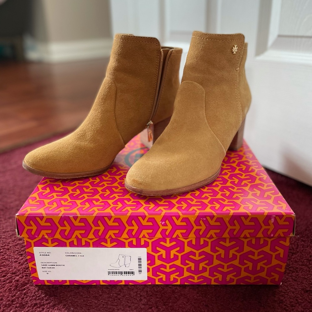 Tory Burch Sabe 65MM Bootie Nat Suede